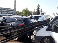 Antalya'da korkunç kaza! 9 araç birbirine girdi.. Demir çubuklar ok gibi saplandı
