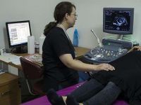 Anne karnındaki bebeğe akciğer ameliyatı