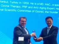 Türk doktor Ruhi Çakır'a Çin’den ödül