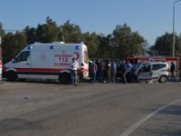 Bursa'da iki araç kafa kafaya çarpıştı: 10 yaralı