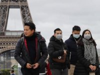 Fransa'da koronavirüs nedeniyle serbest dolaşıma sınırlandırma getiriliyor