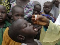 Dünya Sağlık Örgütü, Nijerya'da sıtma ile mücadele kapsamında 958 bin çocuğa aşı yapacak