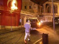 Mardin'de tarihi Birinci Cadde yıkanarak dezenfekte edildi