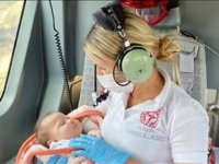 Meliha bebek, hava ambulansıyla kaldırıldığı hastanede yaşama tutundu