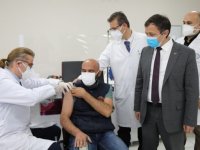 Kayseri'de Kovid-19 ile mücadelede üçüncü doz aşı uygulanıyor