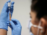 İsveç'te 18-65 yaş grubuna Kovid-19 aşısının 3. dozu önerildi