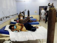 Myanmar'da askeri yönetim Kovid-19 salgınında sivillerin "gereksiz yere oksijen satın aldığını" savundu