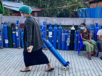 Kovid-19'un yayıldığı Myanmar'da gerekli tıbbi malzemeler tedarik edilemiyor