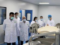 Özbekistan'da Kovid-19 aşısı devlet görevlileri ve hizmet sektörü çalışanları için zorunlu oldu
