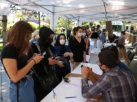 Bir doz aşılanma oranı yüzde 75'in üzerine çıkan Eskişehir'de aşı çalışmaları sürüyor