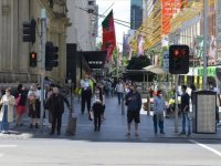 Avustralya'nın Melbourne kentinde Kovid-19 yasakları uzatıldı
