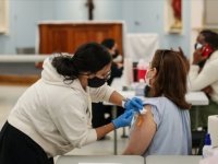 California'da öğretmenlere ve okul çalışanlarına, aşı veya haftalık test zorunluluğu geliyor