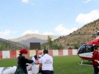 Ambulans helikopter Gümüşhane'deki entübe hasta için havalandı