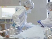 Japonya'da yerel idareler Kovid-19 hastalarına yatak kapasitesi bulmaya çalışıyor
