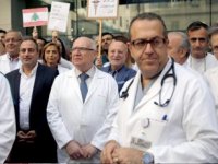 Lübnan'da akaryakıt krizini protesto eden doktorlar iş bıraktı