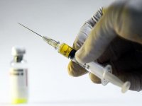 Gazze'deki Sağlık Bakanlığı, kullanıma uygun olmayan 50 bin doz Kovid-19 aşısını imha etti