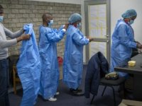 Güney Afrika'da dijital Kovid-19 aşı sertifikası dönemi başladı