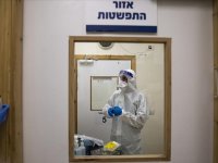 İsrail'de son dalgada nüfusun yüzde 40'ı Kovid-19'a yakalanabilir