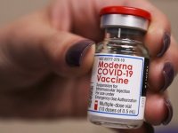 Fransa Sağlık Yüksek Kurulu Moderna aşısını 30 yaş altındakilere önermiyor