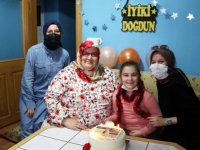 Kocaeli'de serebral palsili çocuğa sürpriz doğum günü kutlaması