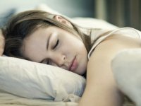 Araştırma: 22.00-23.00 arası uykuya geçmek kalp hastalıkları riskini azaltıyor