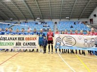 Edirne'de voleybolculardan "aşı" ve "organ bağışı" mesajı