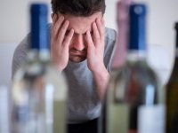 Metil alkolün 2-3 yemek kaşığı tüketilmesi bile hayati risk yaratıyor