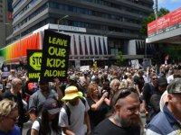 Avustralya’da Kovid-19 aşısı karşıtları gösteri yaptı