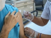 Kovid-19'la mücadelede iki doz aşı uygulanan kişi sayısı 50 milyonu geçti