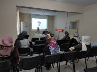 Karakoçan'da kadınlara ilk yardım eğitimi verildi