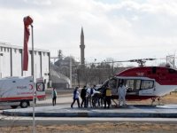 Aksaray'da ambulans helikopter Kovid-19 hastası doktor için havalandı