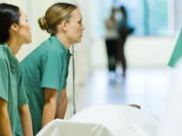 Hemşireye çirkin saldırı