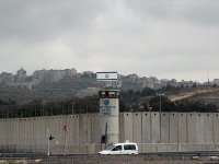 İsrail hapishanesindeki 25 Filistinli tutuklu Kovid-19'a yakalandı