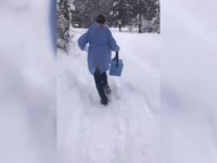 Kastamonu'da Kovid-19 aşı ekibinin 2 metreyi bulan karda zorlu mesaisi