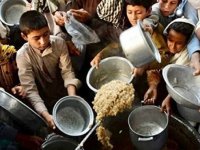 Afganistan'da geçen ay 135 çocuk zatürre ve yetersiz beslenmeden öldü