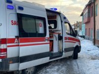 Trabzon'da hastayı belediye ekipleri ambulansa ulaştırdı
