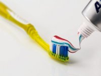 Diş Fırçası Ne Zaman Değiştirilmeli ? Diş Bakımı Nasıl Olmalı?
