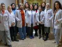 Van'da kadın doktorlar 8 Mart'ı görev başında karşıladı