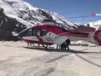 Van'da hasta kadın ambulans helikopterle hastaneye ulaştırıldı