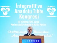 Emine Erdoğan, Bursa'da "İntegratif ve Anadolu Tıbbı Kongresi"nde konuştu: