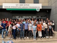 Adana'da öğrenciler çevre temizliği yaptı