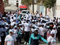 Senegal'de Saint-Louis Maarif Okulundan yürüyüş etkinliği