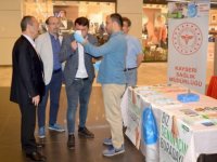 Kayseri'de "Dünya Tütünsüz Günü" farkındalık standında açıldı