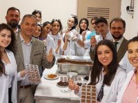 Ankara'da meslek yüksekokul öğrencileri şeker ilavesiz çikolata yaptı