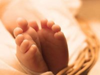 Aksaray'da beşikte boynuna ip dolanan bebek hayatını kaybetti