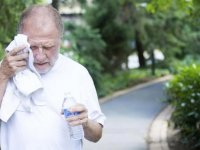 Manisa İl Sağlık Müdürü Erkuş’tan 65 yaş üstüne "sıcak hava" uyarısı