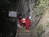 Karabük'teki Mencilis mağarasında mahsur kalan 4 kişi kurtarıldı