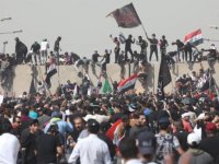 Bağdat’ta Sadr yanlılarının gösterilerinde 60 kişi yaralandı