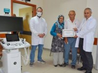 Kırşehir'de gurbetçi hayırsever çift hastaneye cihaz bağışladı