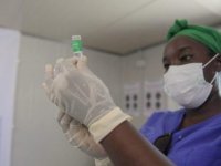 Gambiya, parasetamol şurubu ile bağlantılı çocuk ölümlerini araştırıyor